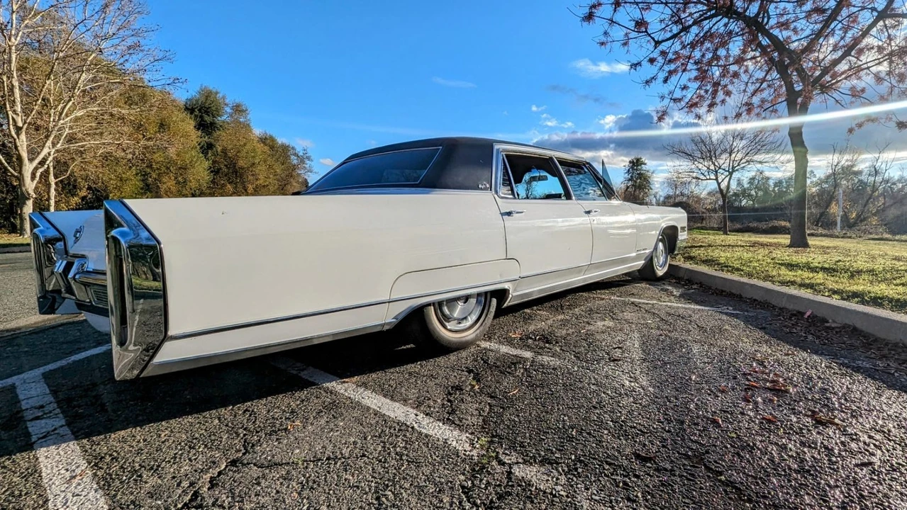 1966 Cadillac Fleetwood - Image 3 of 17