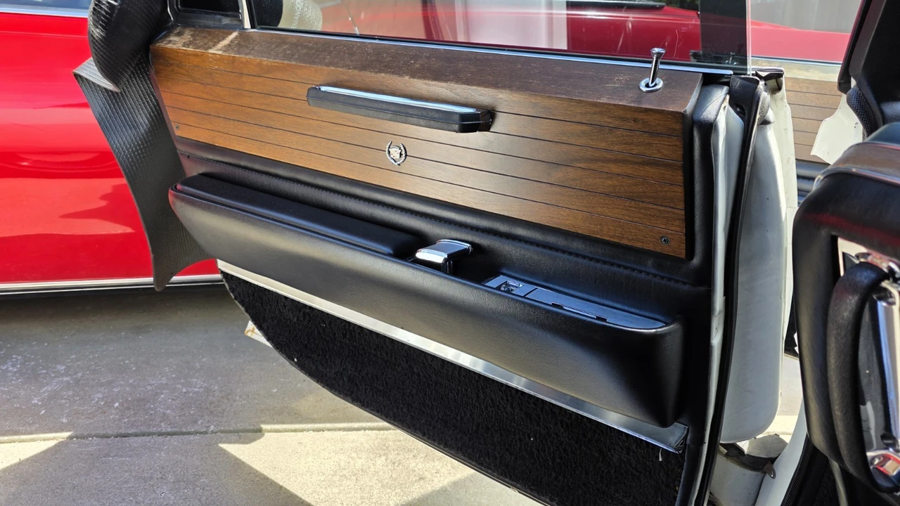 1966 Cadillac Fleetwood - Image 14 of 17