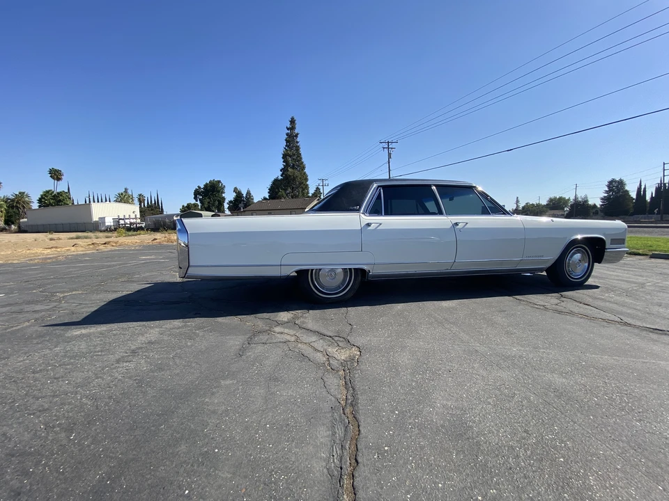 1966 Cadillac Fleetwood - Image 8 of 31