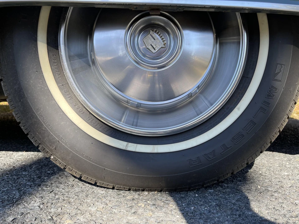 1966 Cadillac DeVille 3rd Gen - Image 30 of 31