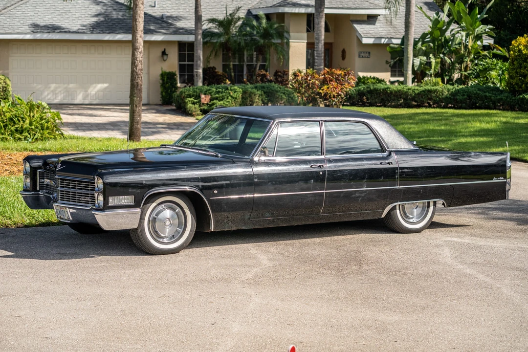 1966 Cadillac DeVille 3rd Gen - Image 2 of 31