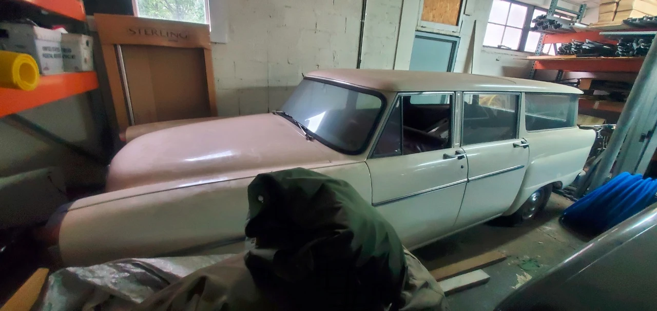 1966 Checker - Image 2 of 21