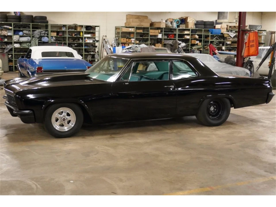 1966 Chevrolet Biscayne - Image 2 of 31