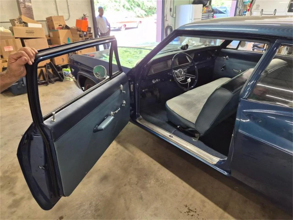 1966 Chevrolet Biscayne - Image 10 of 19