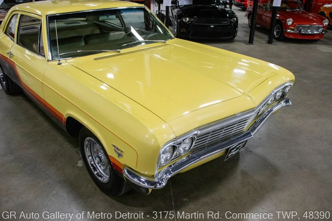 1966 Chevrolet Biscayne - Image 13 of 31