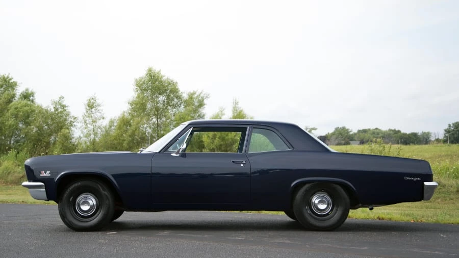 1966 Chevrolet Biscayne - Image 10 of 12