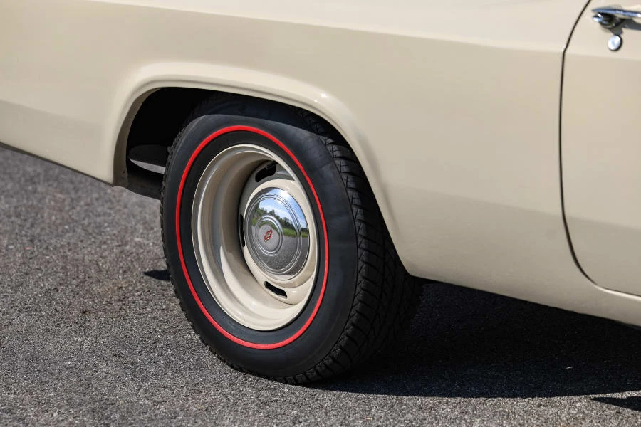 1966 Chevrolet Biscayne - Image 11 of 31