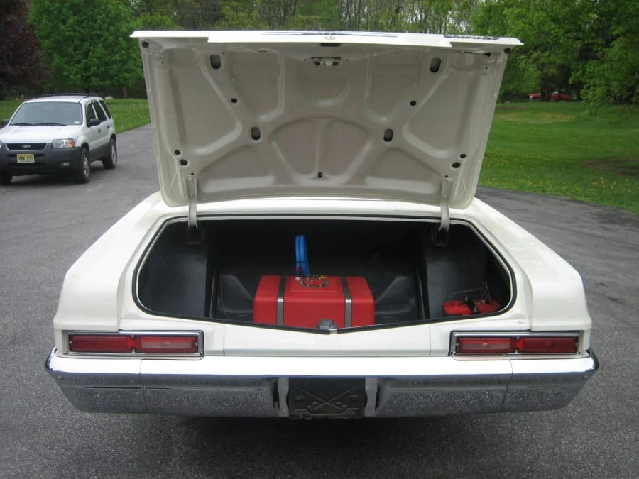1966 Chevrolet Biscayne - Image 25 of 30