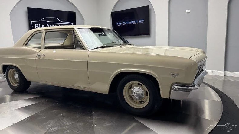 1966 Chevrolet Biscayne - Image 11 of 21