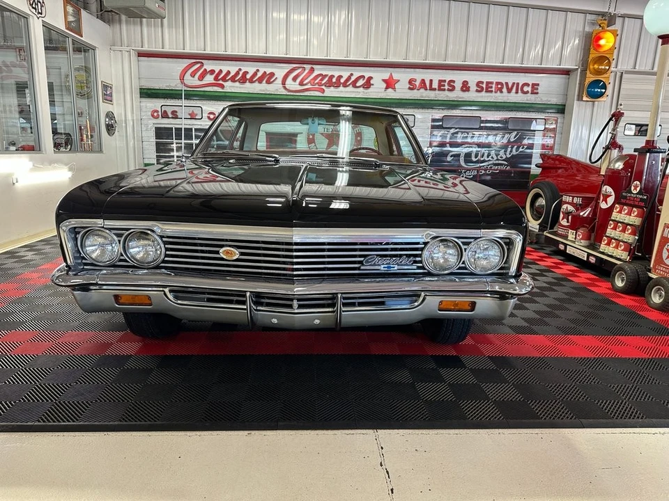 1966 Chevrolet Biscayne - Image 6 of 31