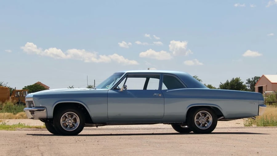 1966 Chevrolet Biscayne - Image 8 of 12