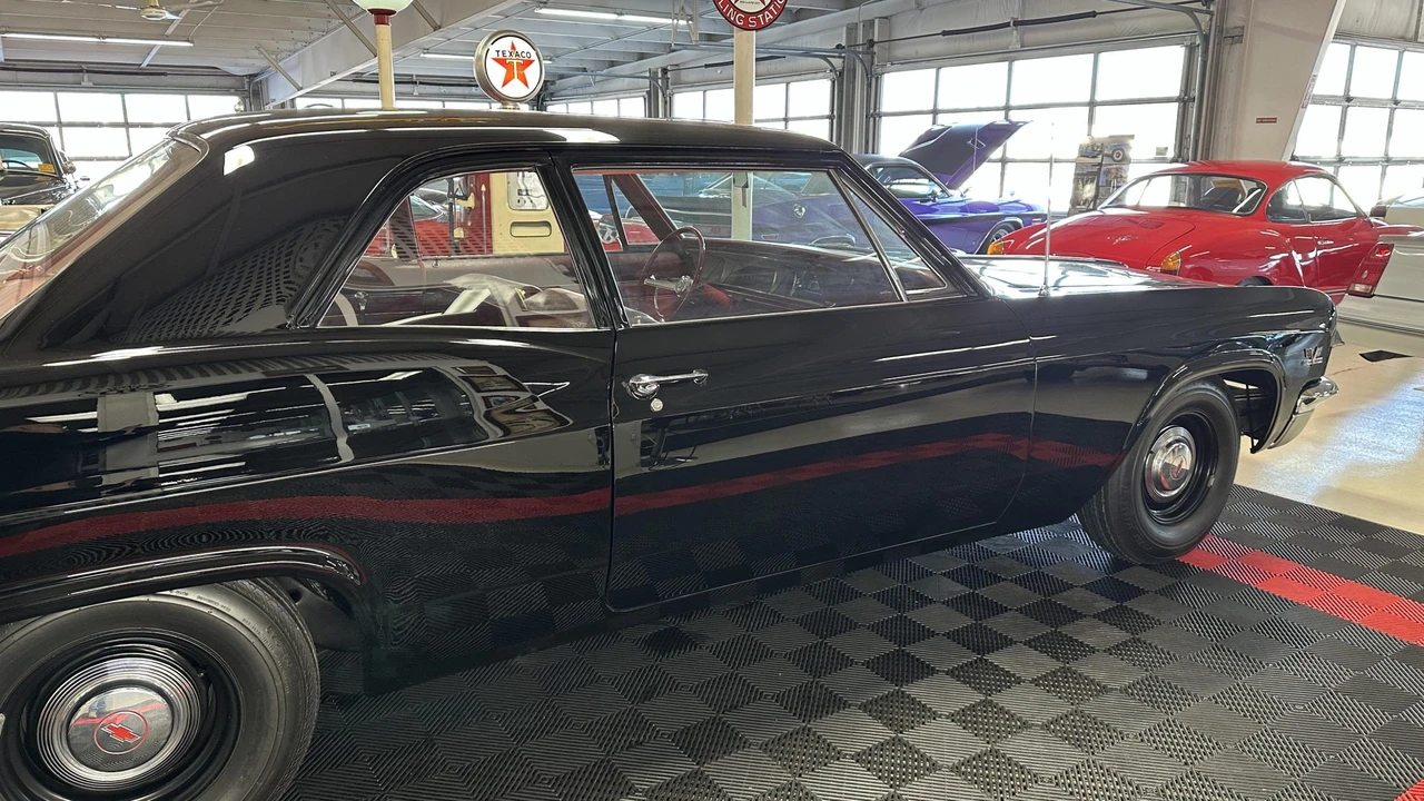 1966 Chevrolet Biscayne - Image 10 of 31