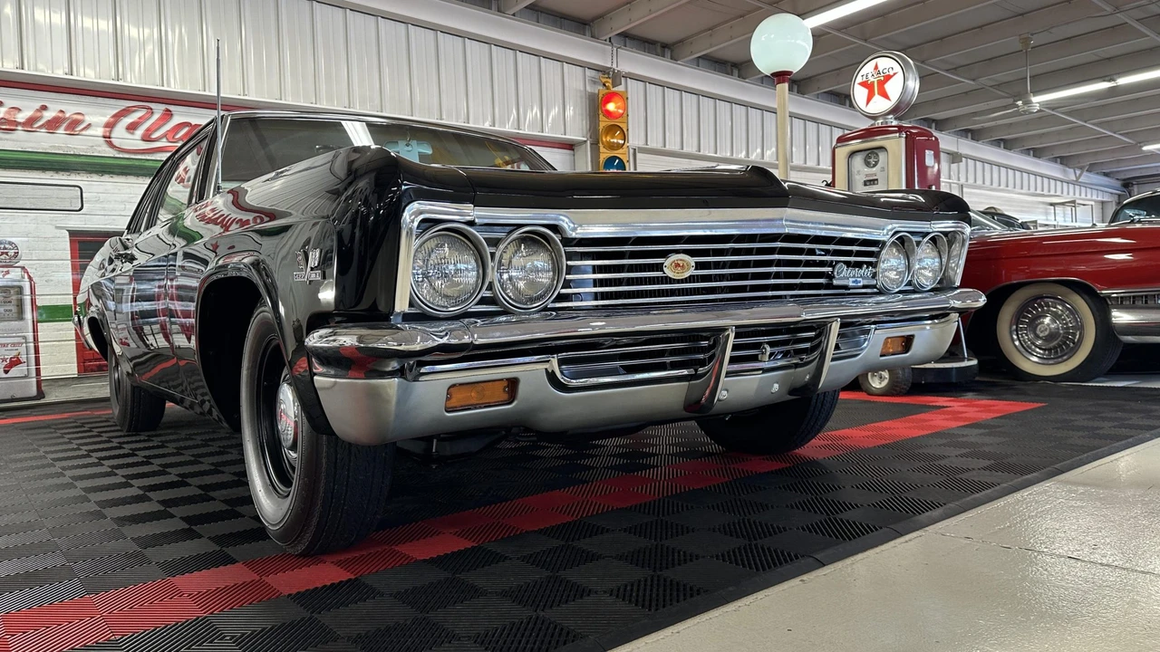 1966 Chevrolet Biscayne - Image 5 of 31