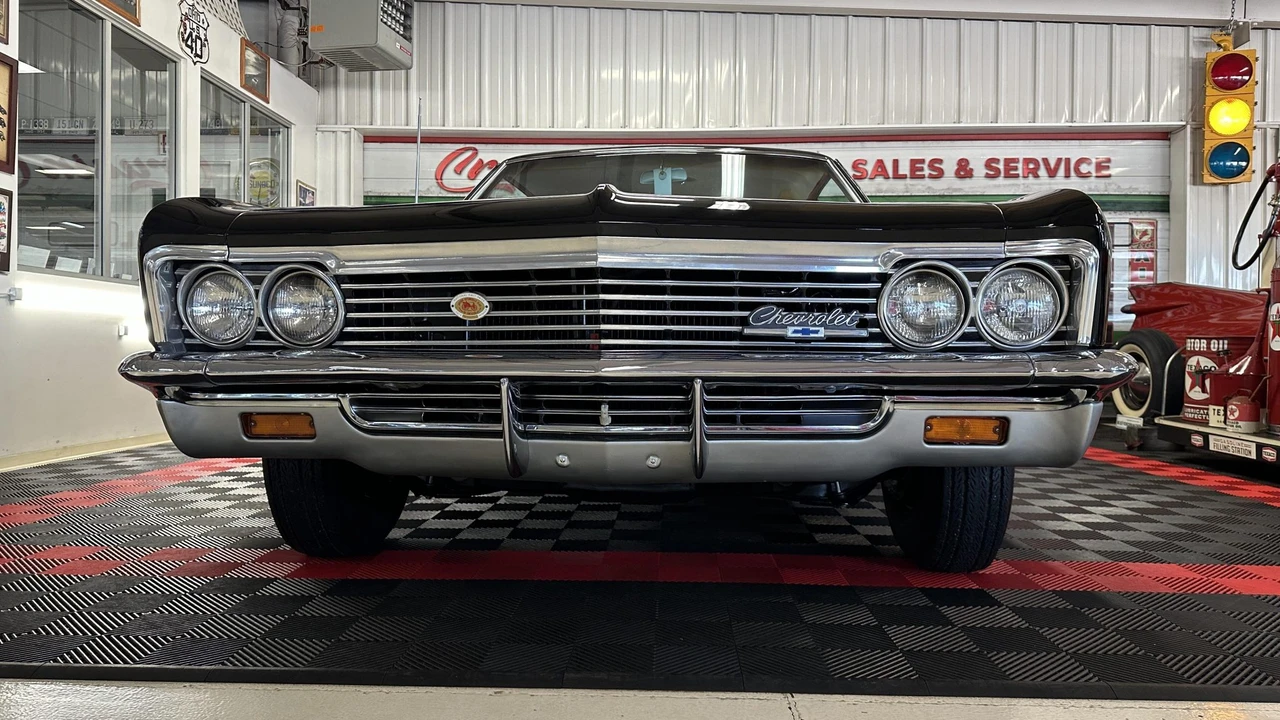 1966 Chevrolet Biscayne - Image 4 of 31