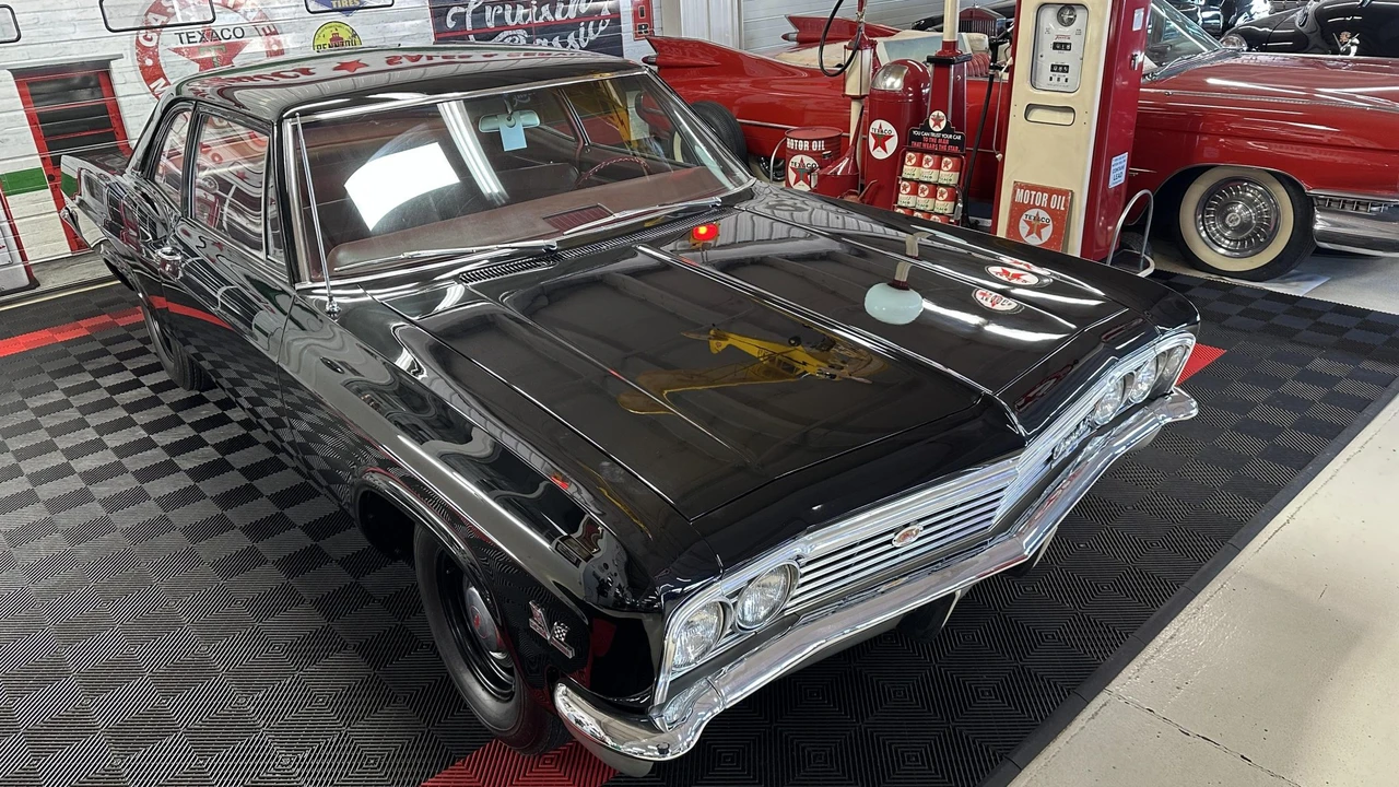 1966 Chevrolet Biscayne - Image 7 of 31