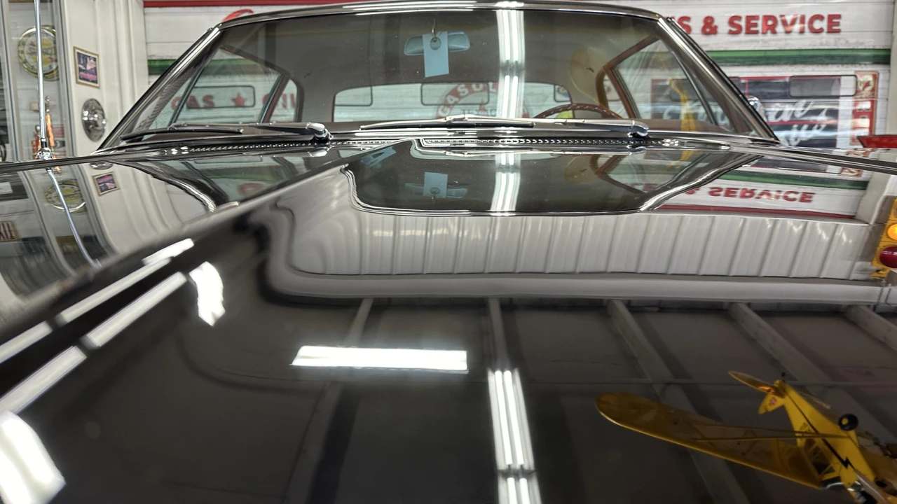 1966 Chevrolet Biscayne - Image 24 of 31