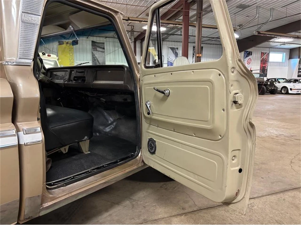 1966 Chevrolet C/K 1st Gen - Image 22 of 31