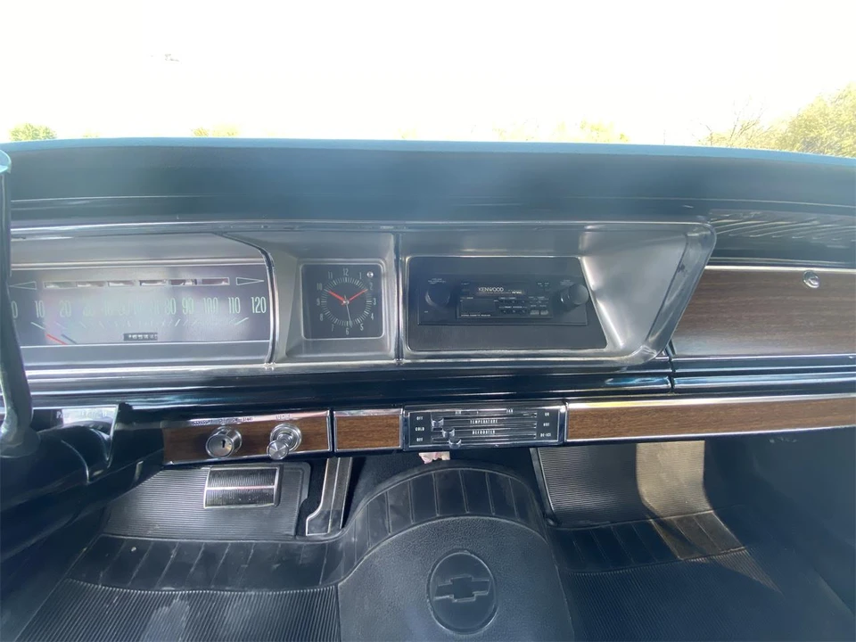 1966 Chevrolet Caprice - Image 21 of 31