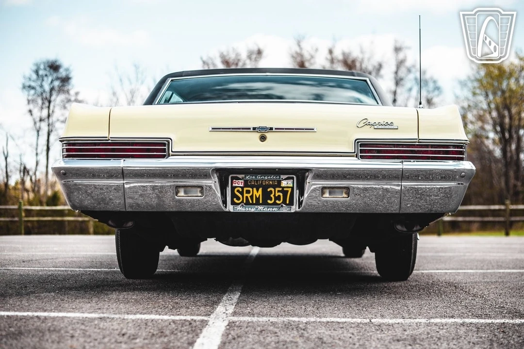 1966 Chevrolet Caprice - Image 16 of 21