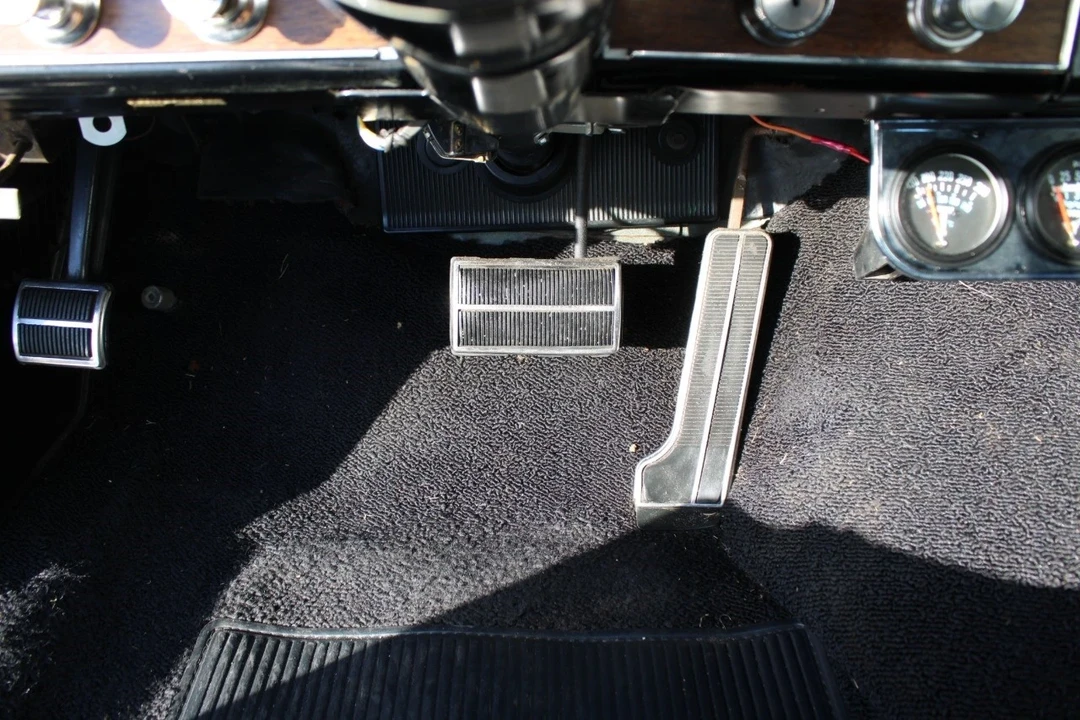 1966 Chevrolet Caprice - Image 15 of 21