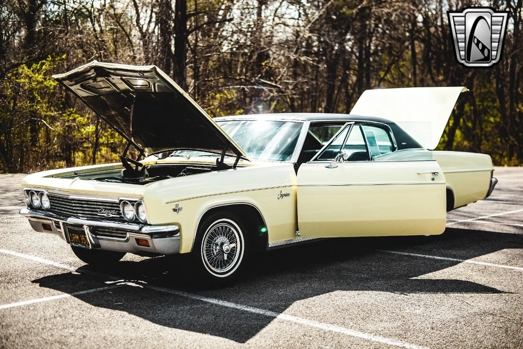 1966 Chevrolet Caprice - Image 18 of 21