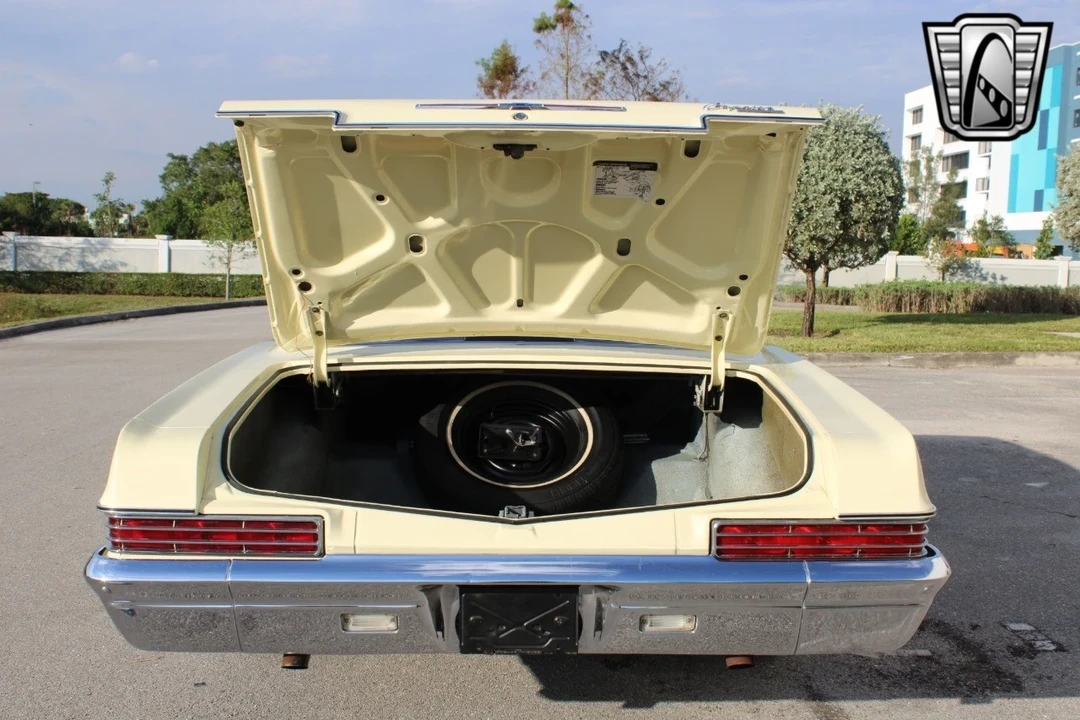 1966 Chevrolet Caprice - Image 14 of 21