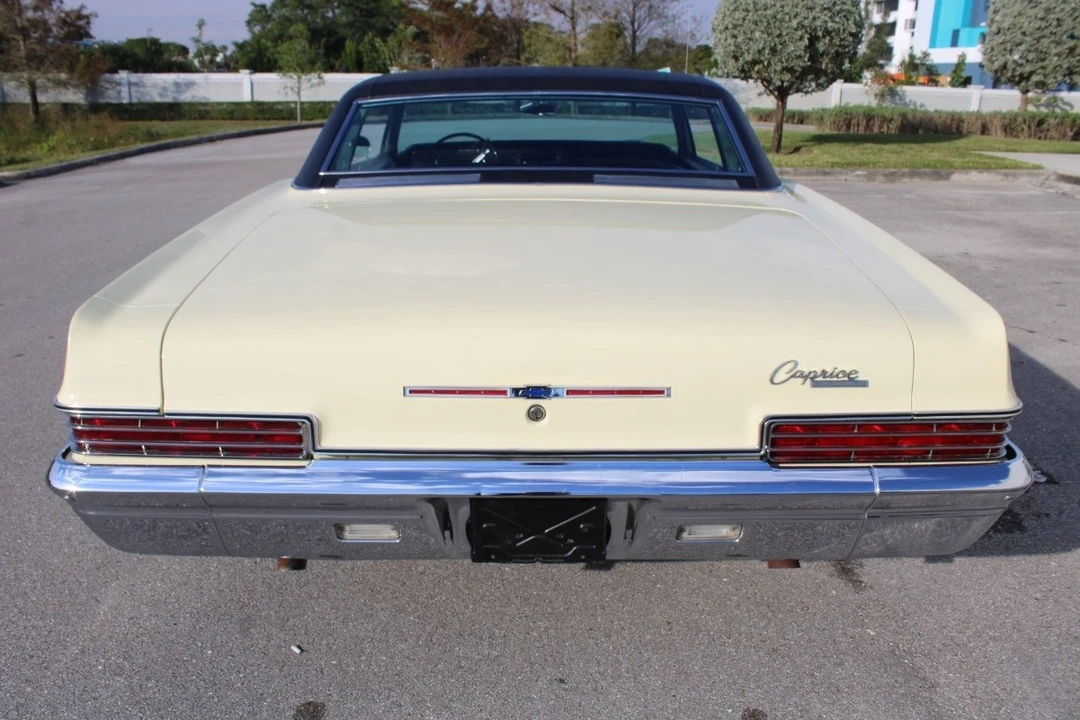1966 Chevrolet Caprice - Image 7 of 12
