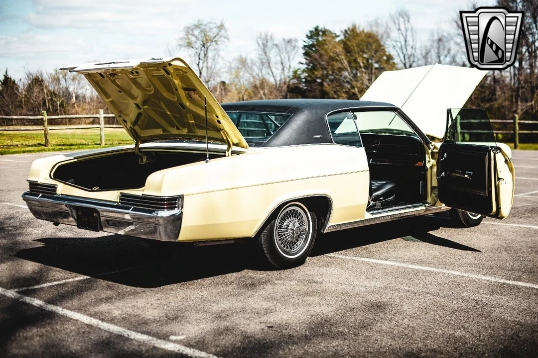 1966 Chevrolet Caprice - Image 19 of 21