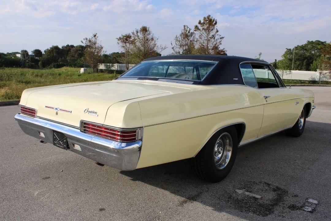 1966 Chevrolet Caprice - Image 8 of 12