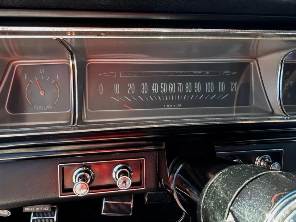 1966 Chevrolet Caprice - Image 14 of 31