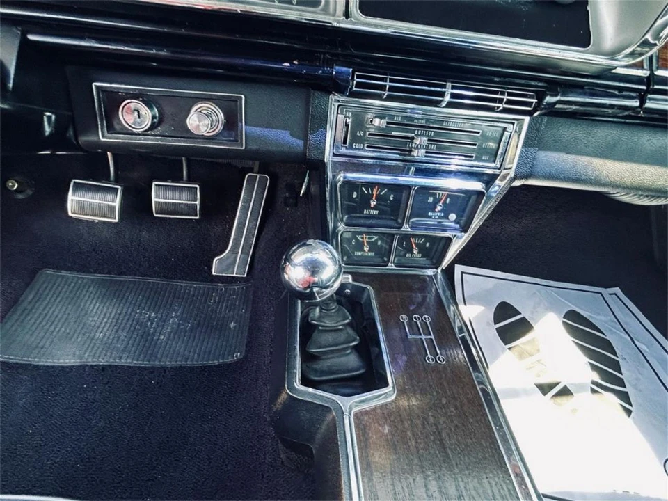 1966 Chevrolet Caprice - Image 14 of 31