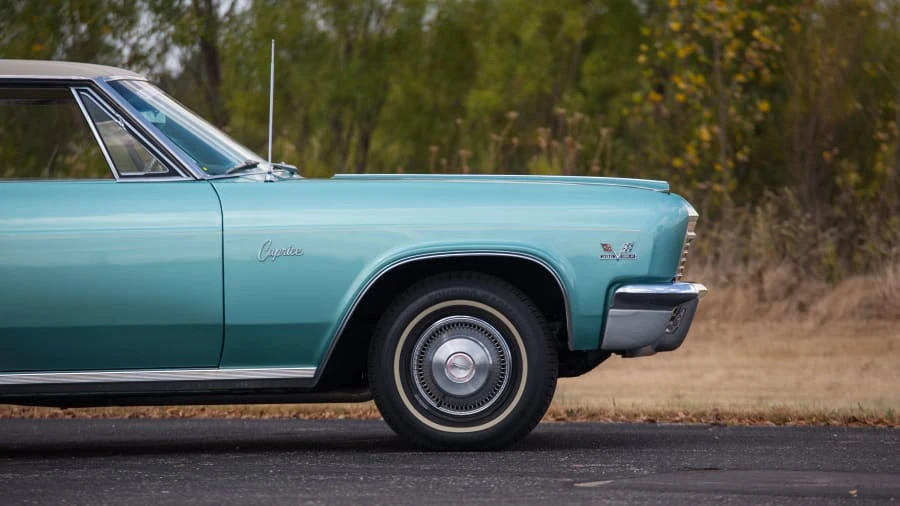1966 Chevrolet Caprice - Image 13 of 20