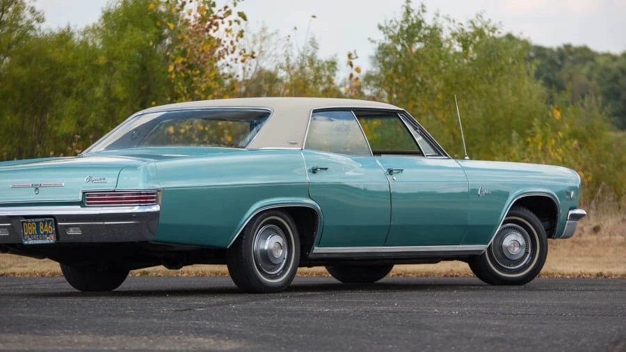 1966 Chevrolet Caprice - Image 15 of 20