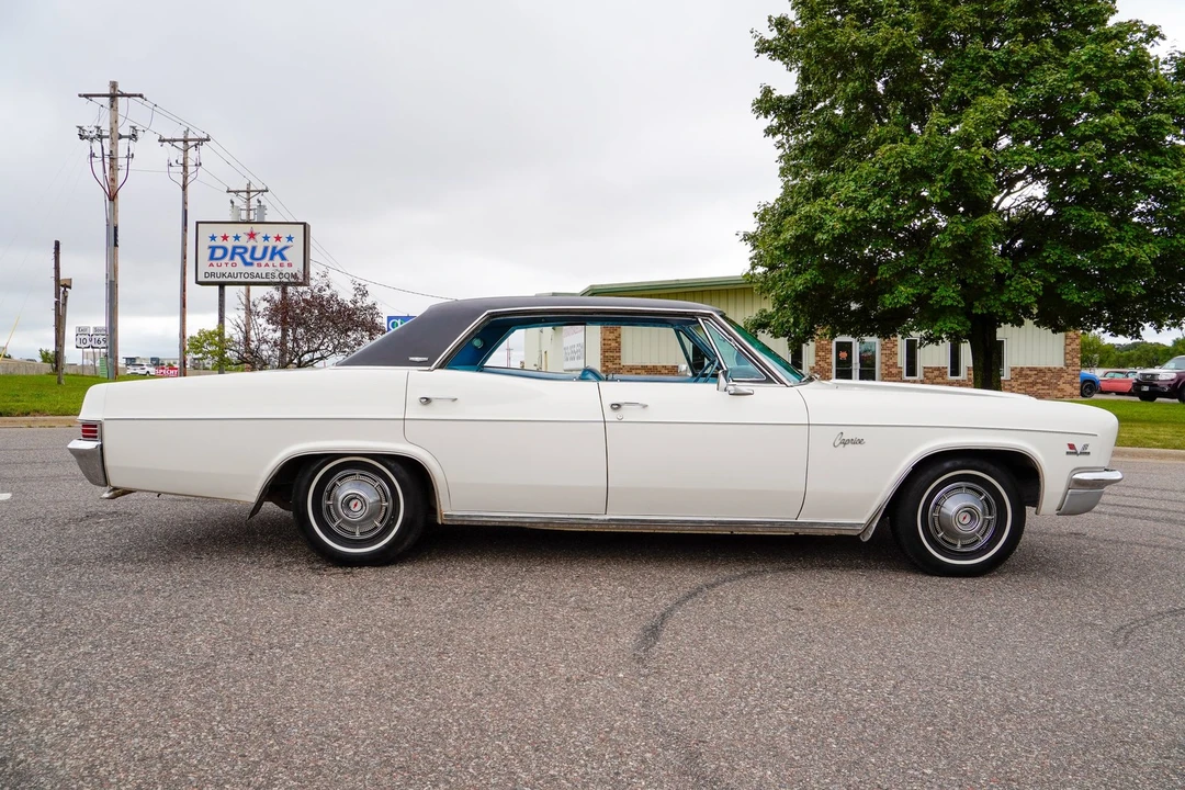 1966 Chevrolet Caprice - Image 2 of 31