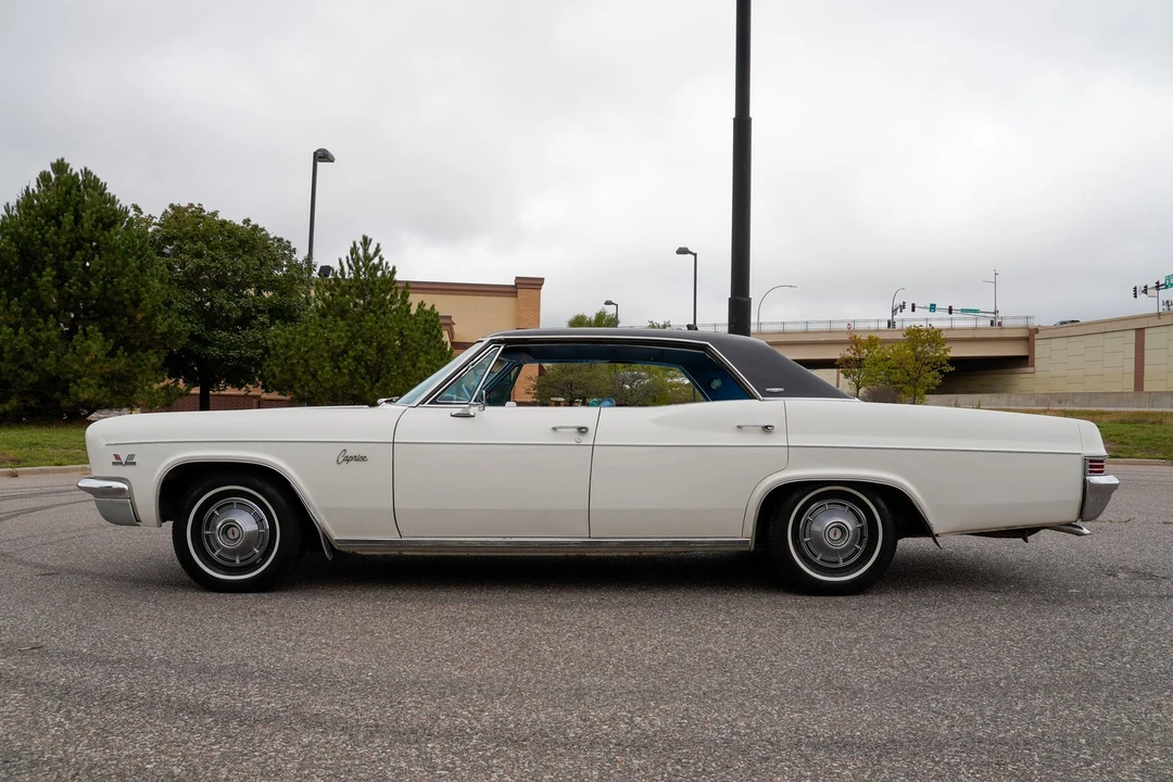 1966 Chevrolet Caprice - Image 7 of 31