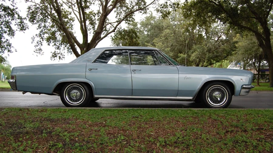1966 Chevrolet Caprice - Image 9 of 12