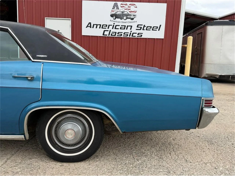 1966 Chevrolet Caprice - Image 27 of 31
