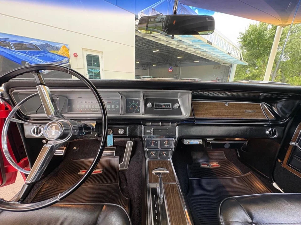 1966 Chevrolet Caprice - Image 28 of 31
