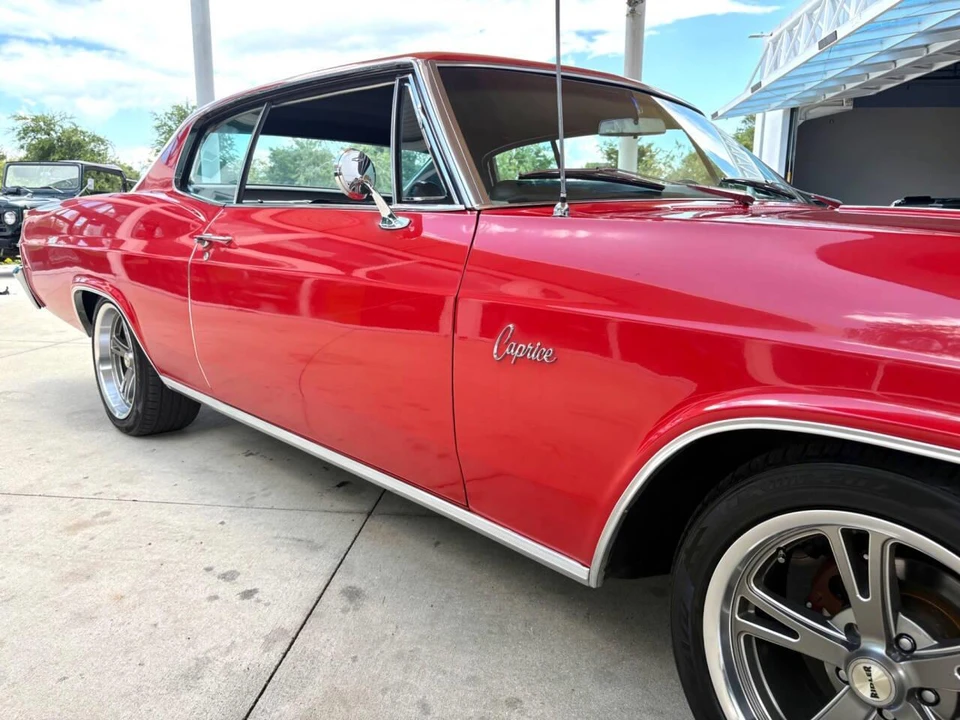 1966 Chevrolet Caprice - Image 19 of 31