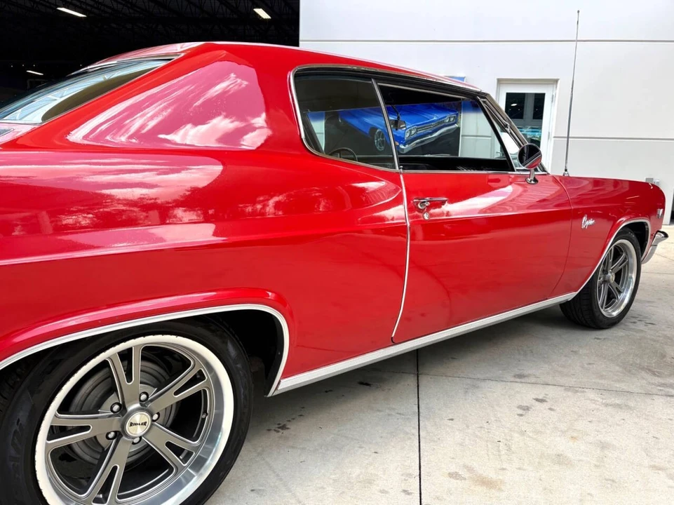 1966 Chevrolet Caprice - Image 18 of 31