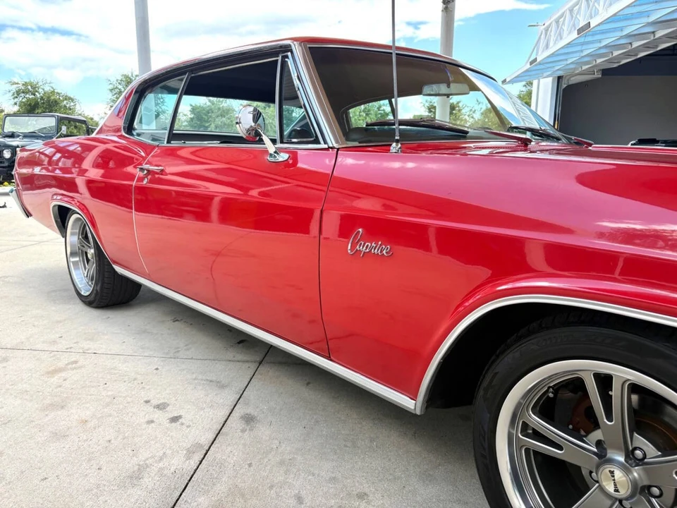 1966 Chevrolet Caprice - Image 19 of 31