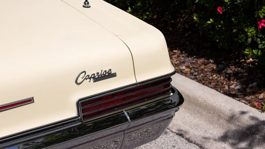 1966 Chevrolet Caprice - Image 11 of 24