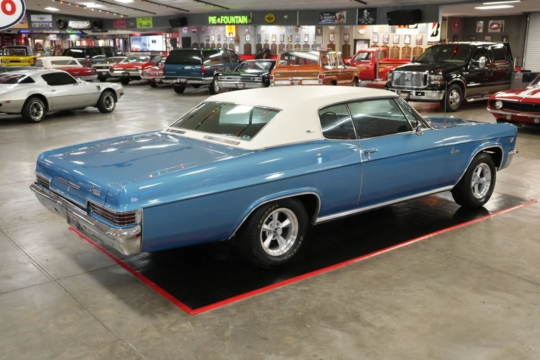 1966 Chevrolet Caprice - Image 15 of 21