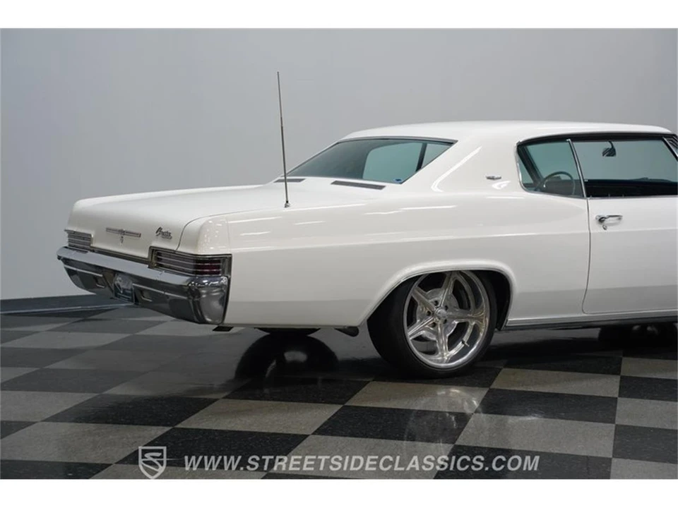 1966 Chevrolet Caprice - Image 24 of 31