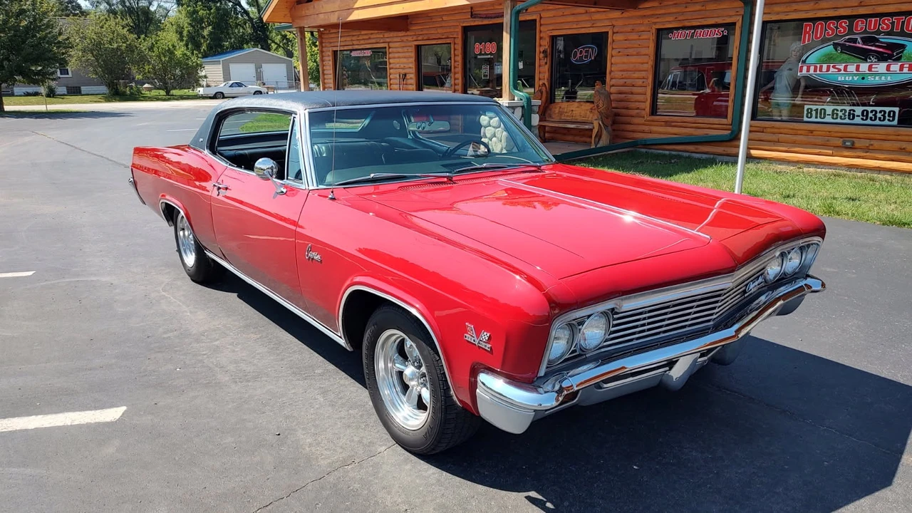 1966 Chevrolet Caprice - Image 30 of 31