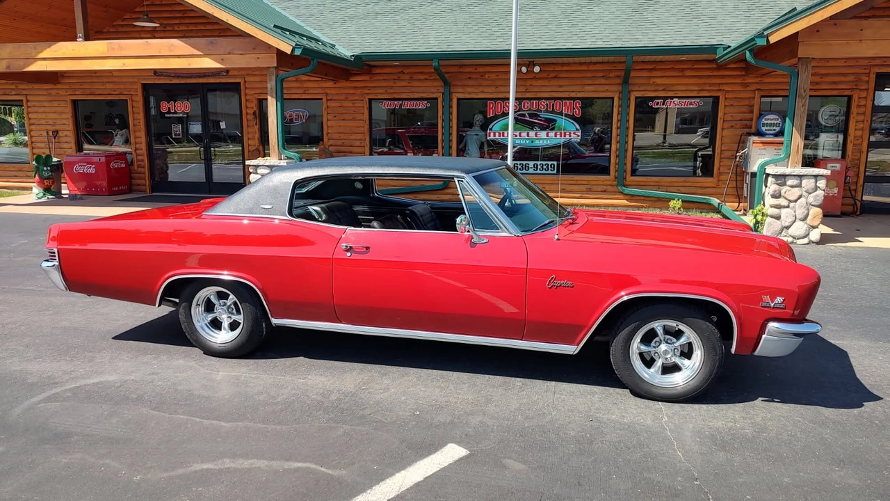 1966 Chevrolet Caprice - Image 27 of 31
