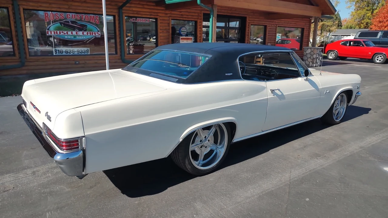 1966 Chevrolet Caprice - Image 17 of 21