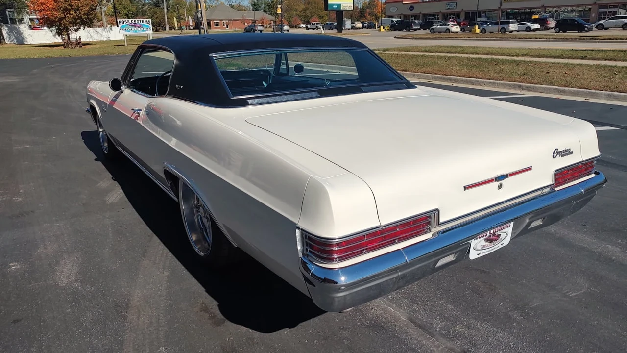 1966 Chevrolet Caprice - Image 12 of 21