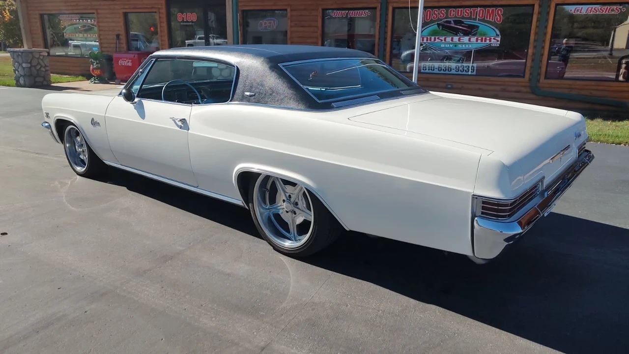 1966 Chevrolet Caprice - Image 10 of 21