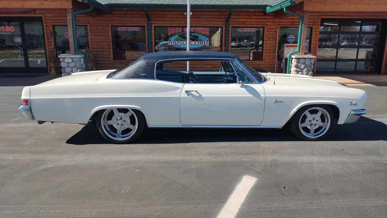 1966 Chevrolet Caprice - Image 20 of 21